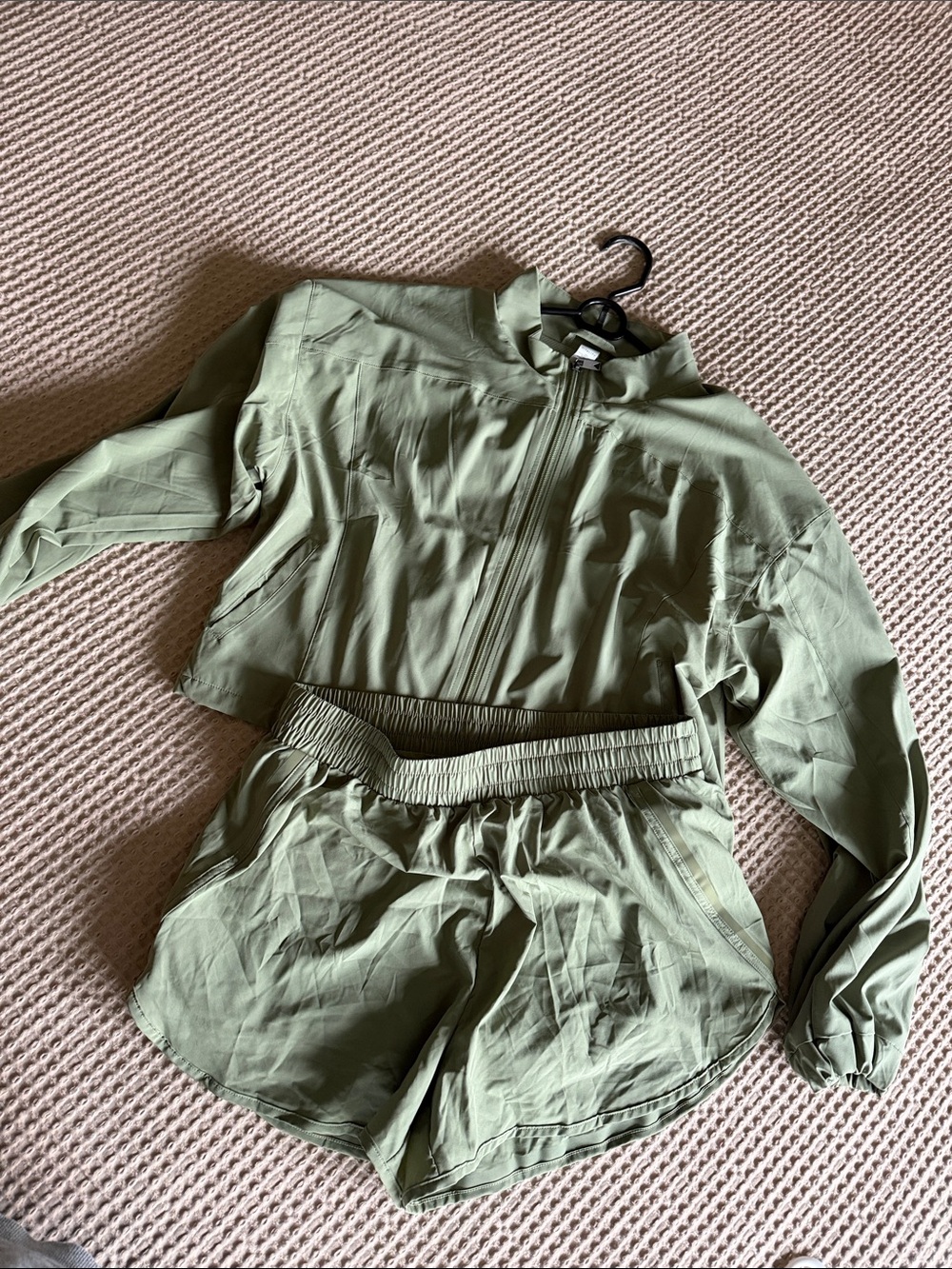 VITALITY olive green windbreaker and shorts!